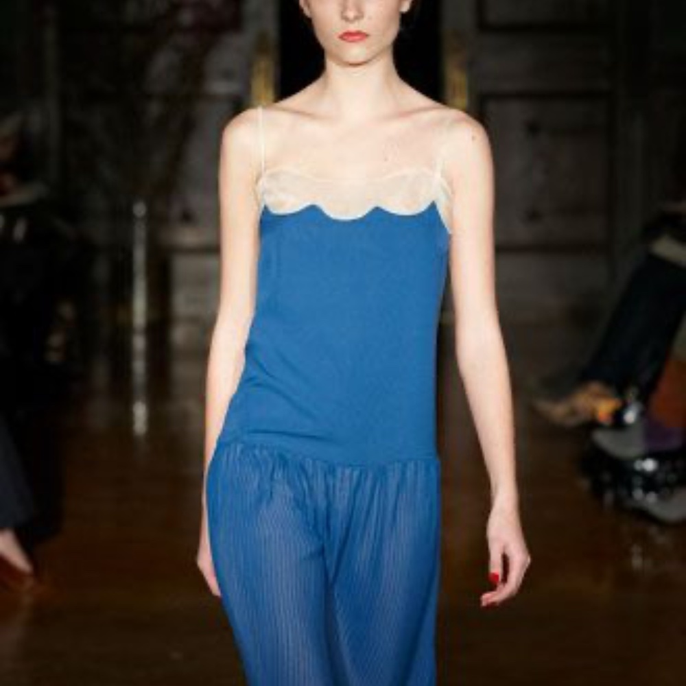 Lyell NYC scalloped silk pleated dress - Picture 2 of 7